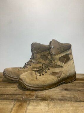 Canadian Military Temperate Combat Boots Size 260/94 US Size 8.5 Made by Terra